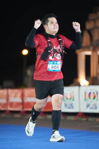 BIB: 44041
                            <button type="button" onclick="openModal(19765958)" class="btn btn-primary btn-sm float-right btn-popup" data-toggle="modal" data-target=".modal-high-quality">
                        <i class="fas fa-shopping-cart"></i> Add to Cart
                    </button>
                                            <button type="button" onclick="isThisMe(19765958, true)" class="btn btn-success btn-sm float-right btn-popup btn-isme hidden" data-toggle="tooltip" data-placement="bottom" title="นี่คือรูปของคุณใช่ไหม คลิกที่นี่เพื่อเอาเข้าอัลบั้ม">
                        <i class="fas fa-plus"></i> Add to album
                    </button>
                    <button type="button" onclick="isThisMe(19765958, false)" class="btn btn-warning btn-sm float-right btn-popup btn-isnotme hidden">
                        <i class="fas fa-ban"></i> Remove from album
                    </button>